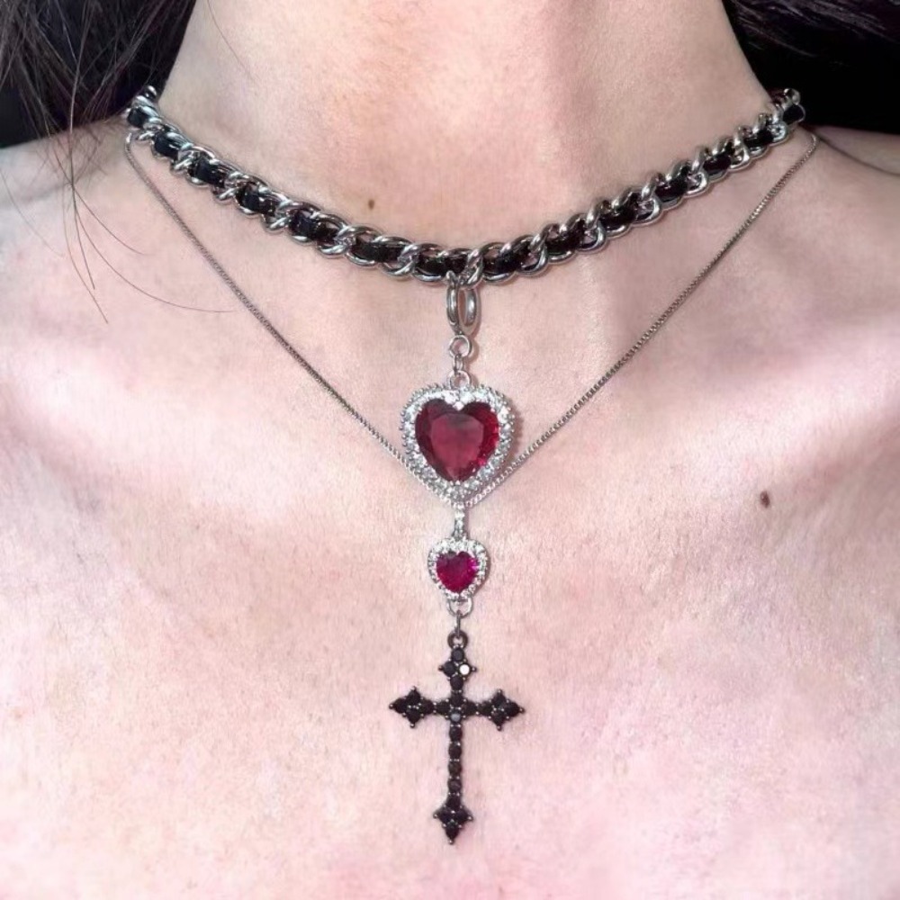 Punk Grunge Red Heart Crystal  - Layered Pendant Necklace Aesthetic 评论和价格