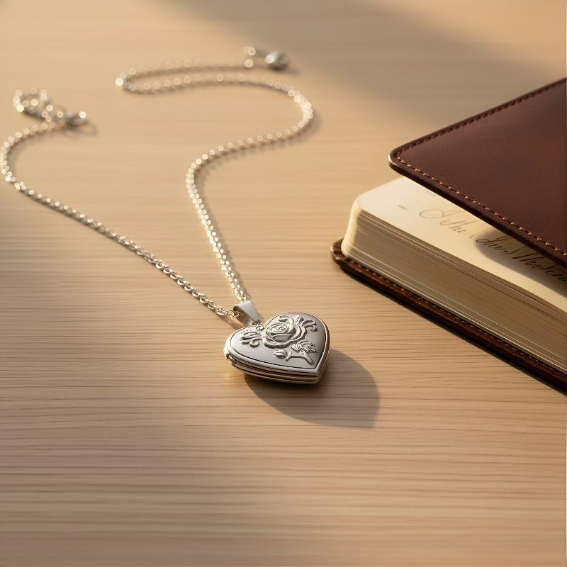 Gothic Vintage Heart Necklace  - Heart Locket Necklace Photo 评论和价格